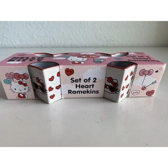 Set Of 2 Sanrio Hello Kitty Valentine Heart Shaped Ramekins Love Sunglasses NEW - Picture 2 of 14